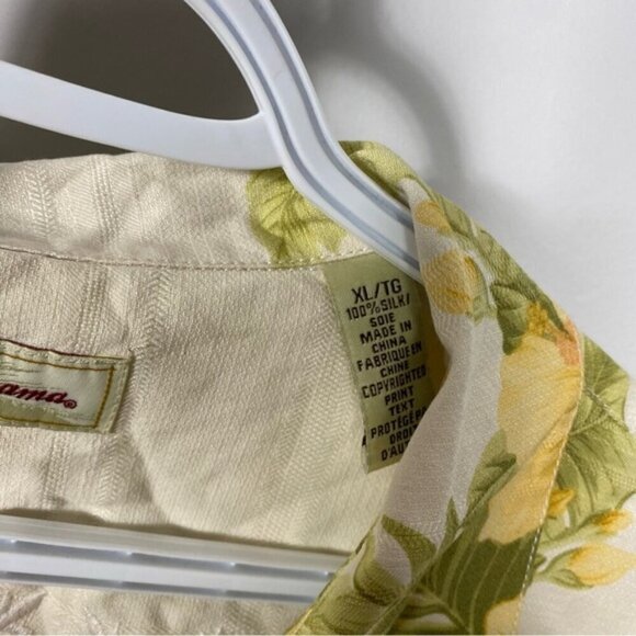 Tommy Bahama Hawaii Button Up Size XL - Picture 4 of 5